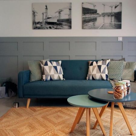 Houseboat Apartment With Water Terrace, Free Parking, Free Bikes & Fast Wifi Ámsterdam Exterior foto